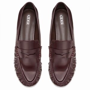 Cider Women’s ROUND TOE PLEATED LOAFERS burgundy